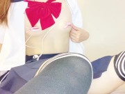 ニーハイ履いたセーラー服JKが、吸うやつと指でオナニー♡　ガクガク痙攣しながらおかしくなるっ♡イッちゃう♡♡ 3/16