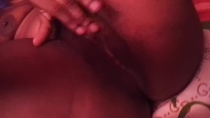 AMATEUR SPREAD HEIRY PINK PUSSY THEN MASTERBATE DIRTY TALK