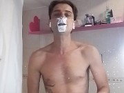 Raso la barba canto rap vi racconto le mie chiavate ed i progetti futuri 12/16