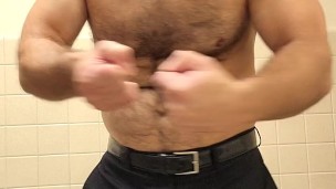Hairy muscle bear flexing!