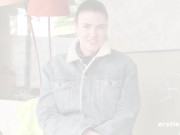 Ersties - Entschlossen macht Josie L es sich selbst auf der Küchentheke 2/16