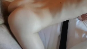 Je me fais défoncer par CunniPerformer en levrette