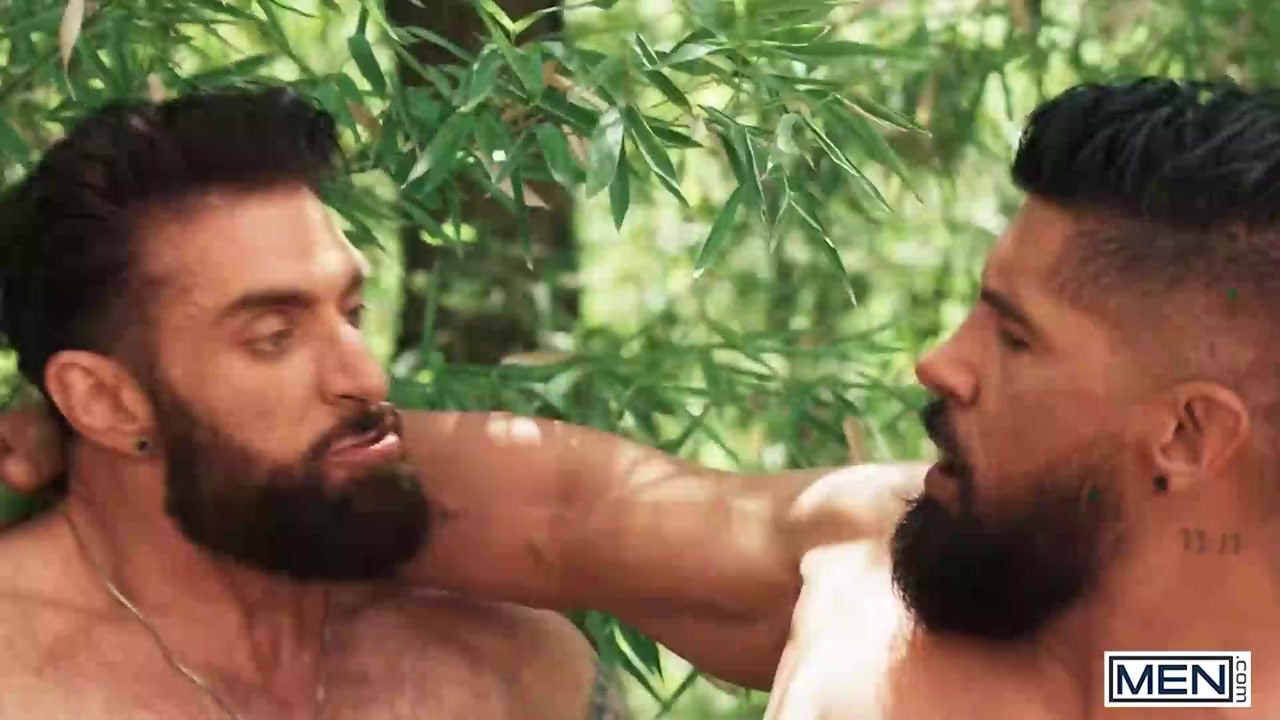 MEN - Justin Jett Finds Scott Carter Jerking Off And Promptly Joins In For An Ass Fuck In The Park - 無料セックスビデオ - RedTube