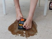 Pouring syrup on my feet and giving a model toy car a footjob 14/16