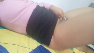 MY PLAYFUL STEPMOTHER BOUNCING HER ASS AND MASTURBATING HER PUSSY NICE