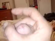 Fiumi di sborra e piscio immaginando di chiavare piedi e culo 5/16