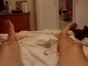 Fiumi di sborra e piscio immaginando di chiavare piedi e culo 6/16