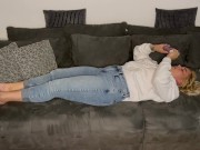 Selbstbefriedigung doppelter orgasmus klitoris satisfyer Fingern feucht 11/16