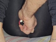 Ella se moja toda con juguete grande mientras el la penetra con su pija grande