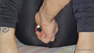 Ella se moja toda con juguete grande mientras el la penetra con su pija grande