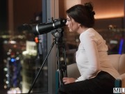 Milfy Thirsty Stakeout Coper Elizabeth Teases Young Agent 3/16