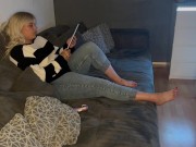 Selbstbefriedigung ich komme multiple orgasmen ich schaue einen porno und werde so geil und feucht 1/16