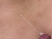 Mi cuñada tiene pies muy sensuales NO ME PUDE CONTENER cuando sale de bañarse