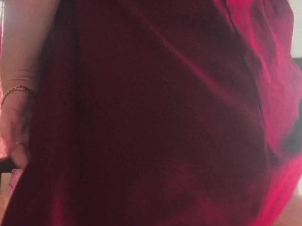 Hotwife twerk her ass on husbands friend