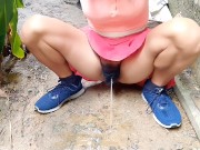 Hairy Babe Pissing Outside no panties 8/16