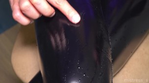 Beautiful water splatters on my wetlook leather leggings