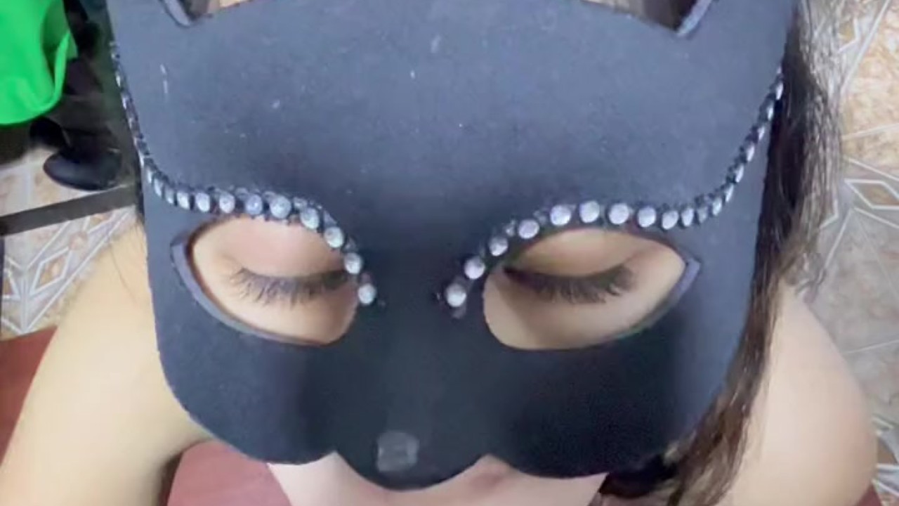 Mi vecino casado vino a coger mientras su esposa está trabajando - Big Ass