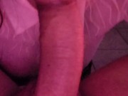 Le chupo la verga y luego lo monto 3/16