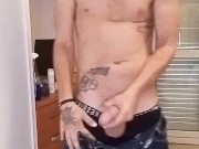 Sborro con camicia ed occhiali 7/16