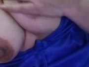 Madura cachonda  tetona juego con mis enormes tetas y me masturbo para ti quiero follame 6/16