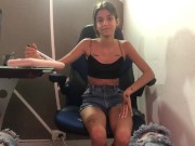 STEP-SISTER WANTS TO HELP HER STEP-BROTHER WITH HIS EROTIC PROBLEMS - TUflacasex 6/16