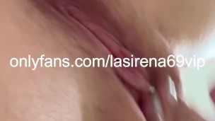 Horny LaSirena69 aggressively rubbing her HOT pussy!