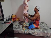 FIZ A MAIOR ORGIA COM O MARIDO DA MINHA AMIGA PARA NÃO FICA SEM CELULAR E ELE SE EMPOLGOU TANTO 7/16