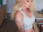 Stepmom Isabelle Deltore & Fit Kitty Threesome 2/16