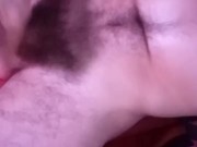 chico cachondo se MASTURBA viendo porno y TRAGA su LECHE 5/16