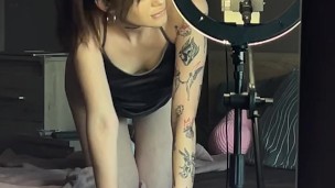 Beautiful bitch showing her breasts💖