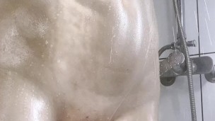 My wet pussy is craving your attention