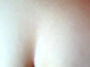 MILF CULONA SE APROVECHA DE SU HIJASTRO Y SE LO COGE A ESCONDIDAS DEL MARIDO 7/16