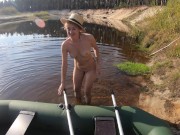 Naked girl pumped up the boat 14/16
