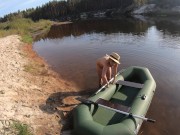 Naked girl pumped up the boat 15/16