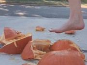 Stomping out and smashing a whole pumpkin with my barefeet 11/16