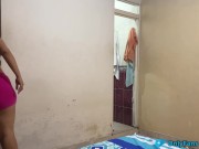 Mi hermanastra llega cachonda del gimnasio y me la follo 1/16