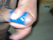 04.	Hermoso juego con la polla dura – joven jala duro su polla rico 6/16