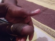 Casi me vengo en la cama ando muy atrevido con mi verga grande 10/16