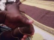 Casi me vengo en la cama ando muy atrevido con mi verga grande 3/16