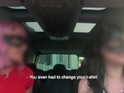 Avec ma copine Mia, on donne rendez-vous à trois hommes pour se faire baiser dans la voiture 8/16