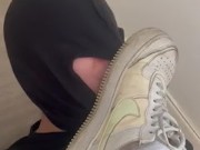 Gym shoes cleaning 5/16