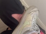 Gym shoes cleaning 6/16