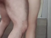 Mi padrastro me graba en la ducha y se mete a follarme , a si mojadita 10/16