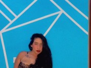 Zorrita atrevida en lenceria chupa dildo y tiene un delicioso orgasmo 1/16