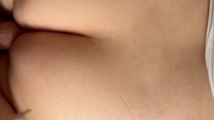 Je la baise en rentrant de nôtres premier lieu insolite - toilette publique