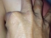 Jugando con su culito,se le quedó adentro... 7/16