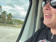 Recojo a Española Haciendo autoestop y SE Masturba para MI 2/16