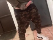 Me la ponen bien dura en el gym! 15/16