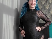 J'essaye ma nouvelle robe devant toi - fille nue 11/16