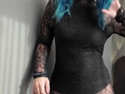 J'essaye ma nouvelle robe devant toi - fille nue 16/16